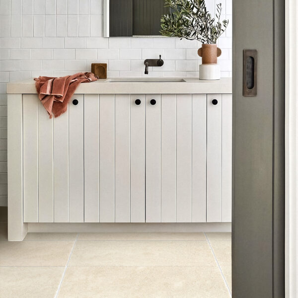 Solene Blend Limestone 8x16 Distressed